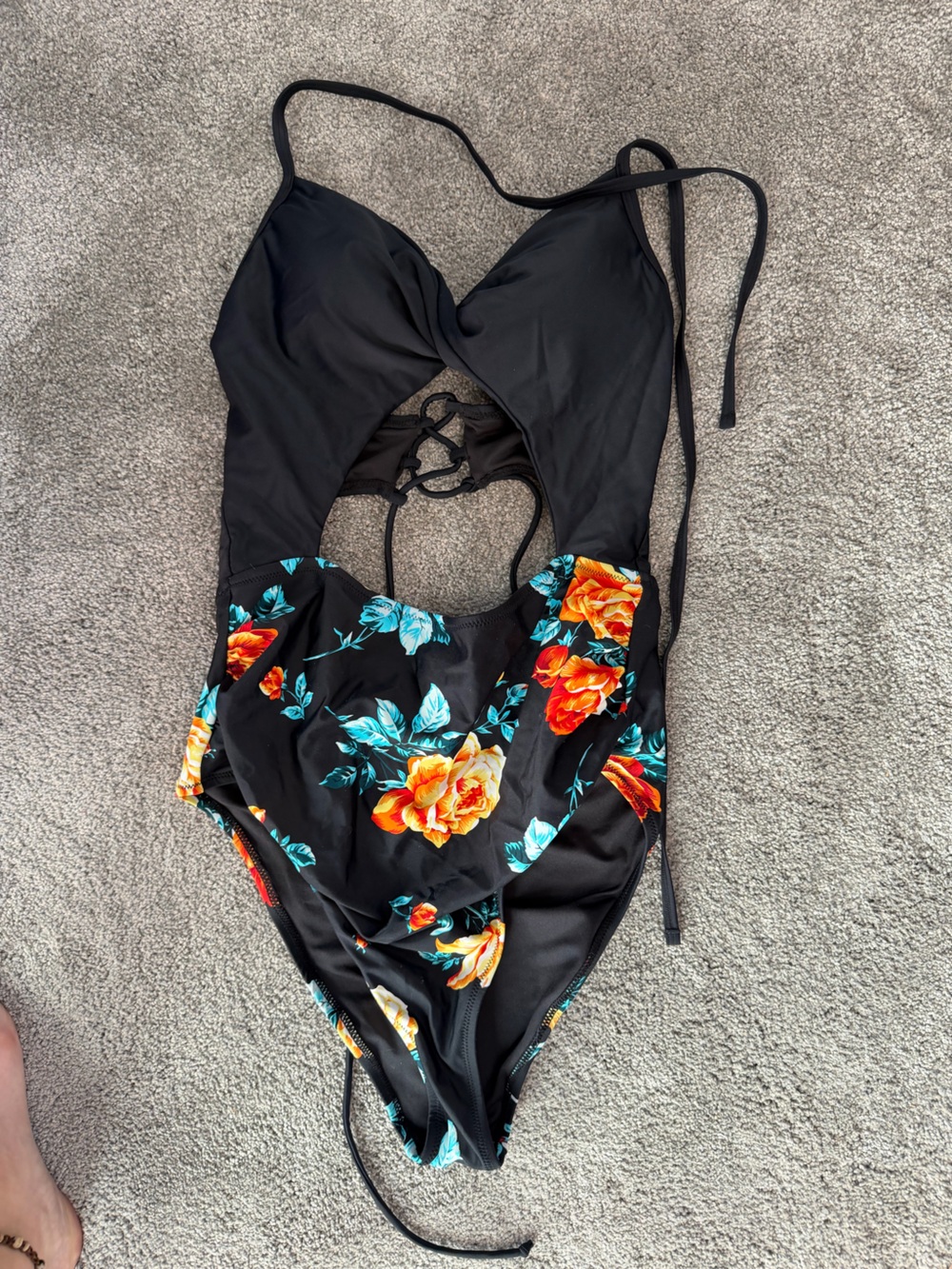 Cupshe Women’s One Piece Swimsuit
